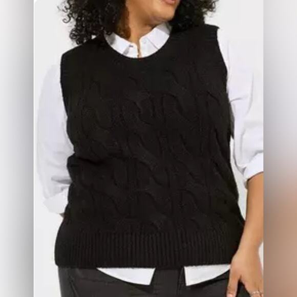 UEC TORRID Vegan Cashmere Black Vest Sweater SZ 1 - Picture 3 of 10